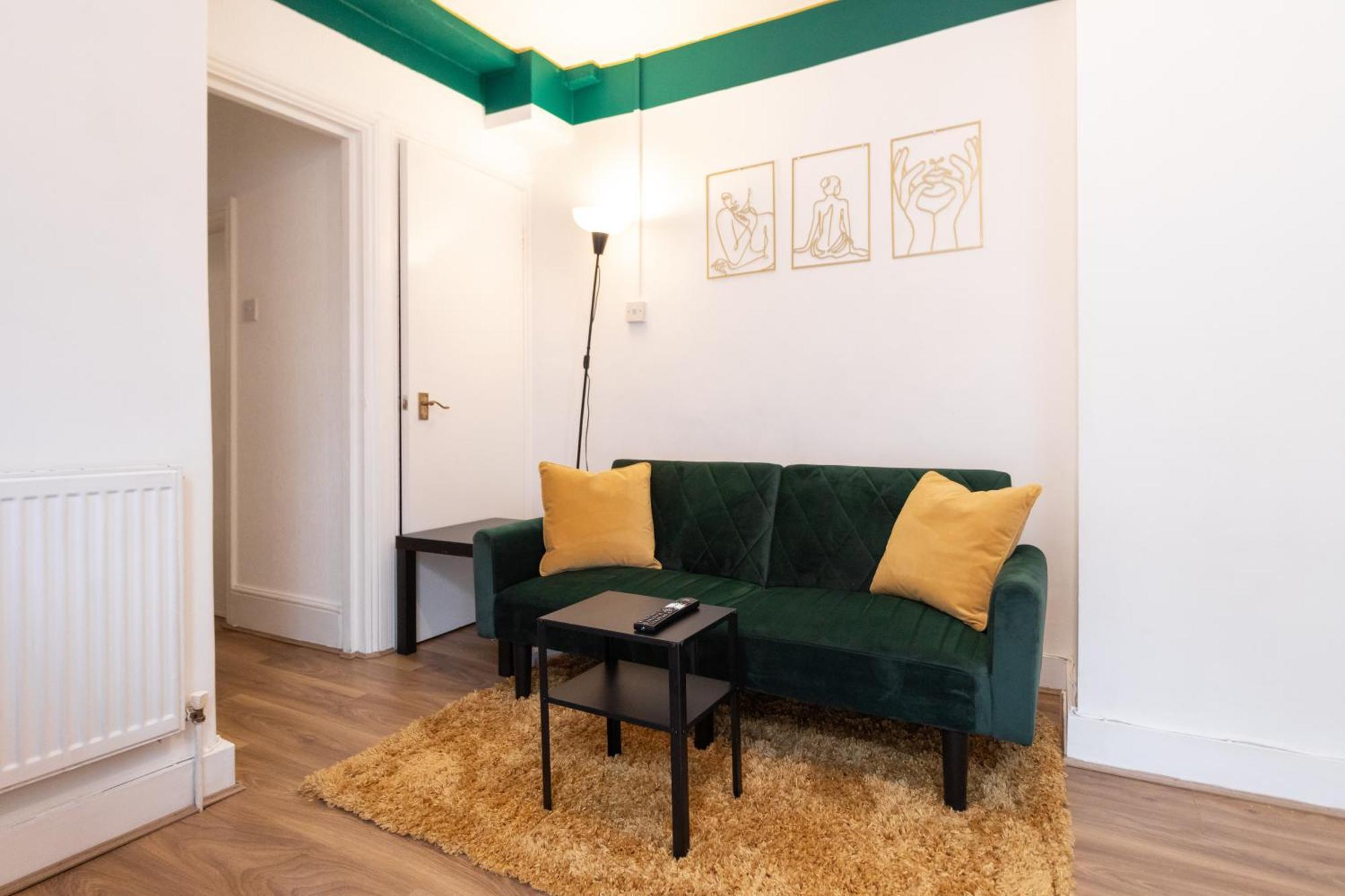 2bd Garden Flat - Parking - O2,excel,cityairport *